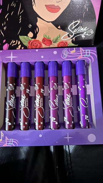 Selena matte liquid lipgloss by Ultramo