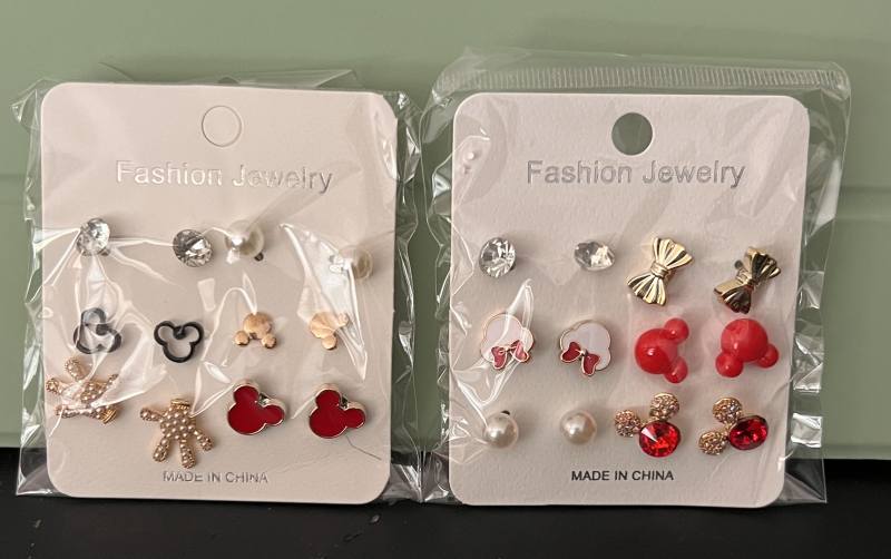 6 Pk Mickey earrings 