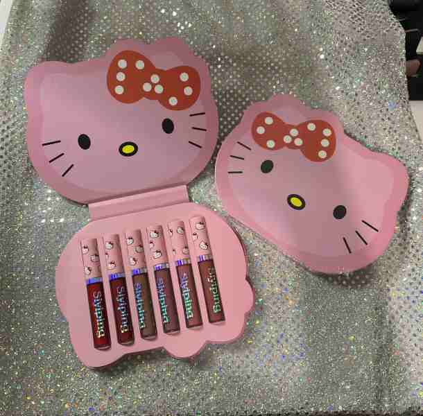  6 PK kitty lip stick  