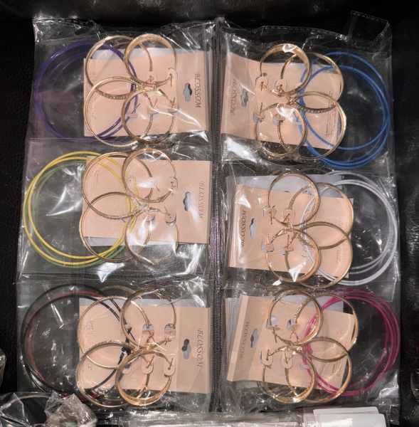  hoop earrings 3 pairs  