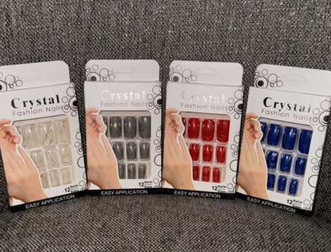 Crackle press on nails 