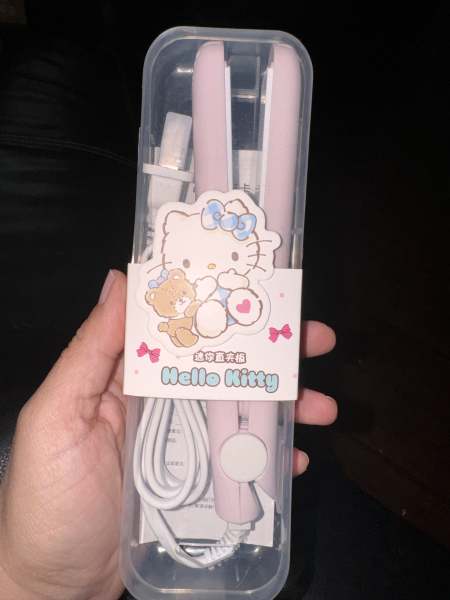 Hello Kitty, mini flat iron