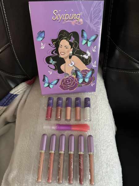 Selena lipgloss book set 