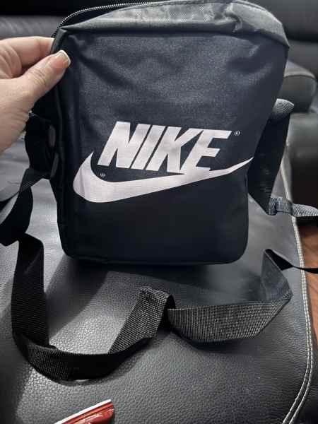 Versatile Nike case 