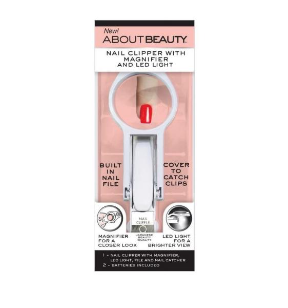 About beauty, nail clipper with magnifier an LED light 