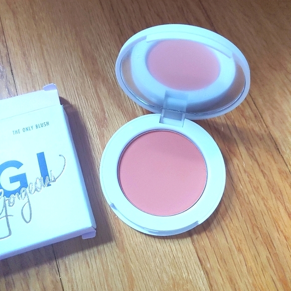 GIGI GORGEOUS The Only Blush in Authentic