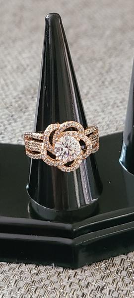 Rose Ring  18k xuping Size 8 