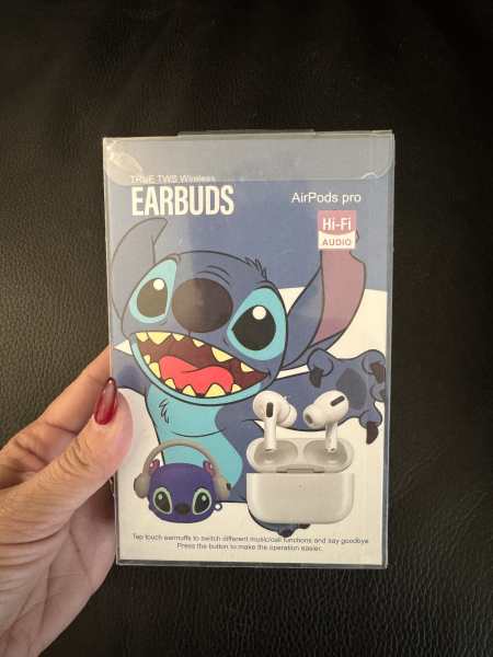 stitch earbuds 