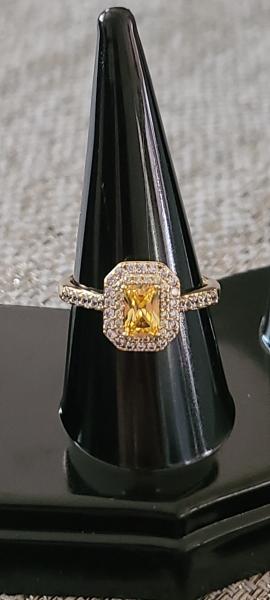 14K yellow ring Size 7 