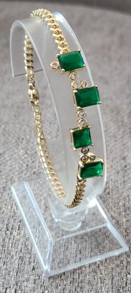 14K Emerald bracelet  