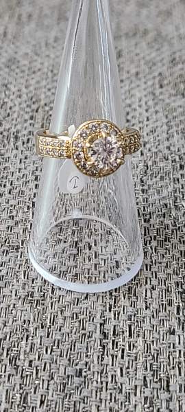 14K large ring size. 6,7