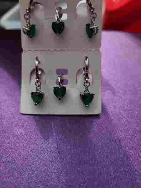 WG green heart set (pendant and earrings)