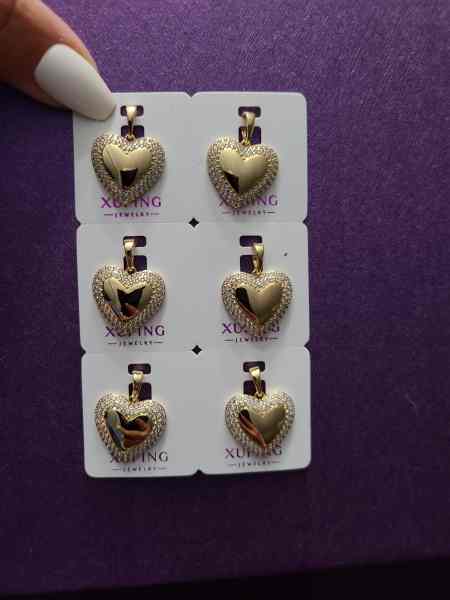  14K small glam heart pendant