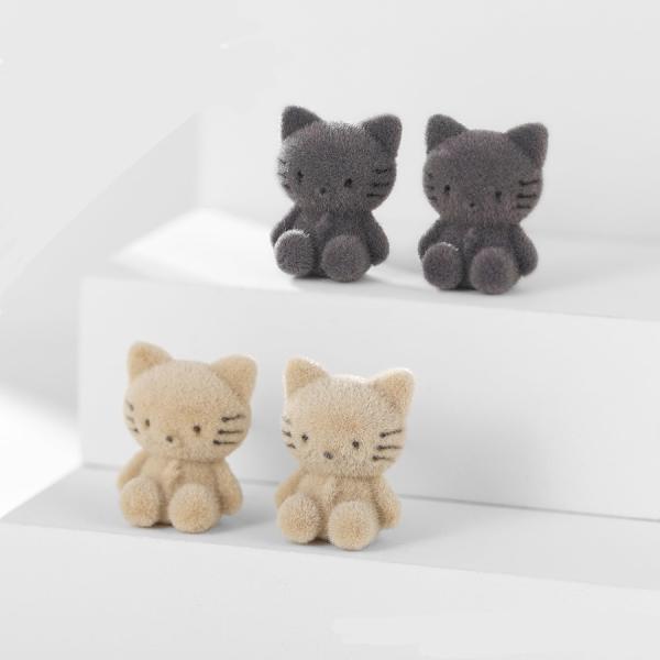 WG kitty full body earrings 