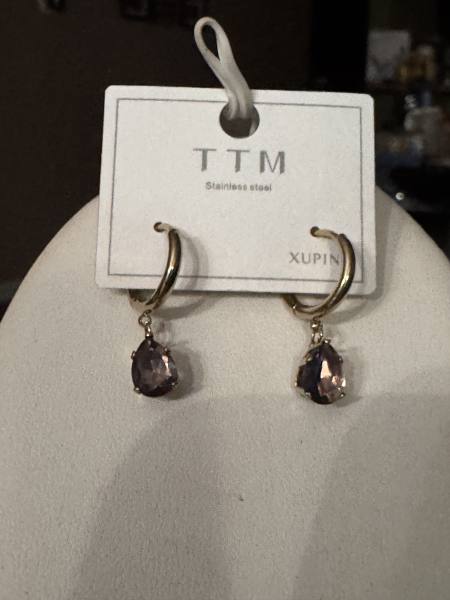 TTM 14K teardrop smoke earrings 