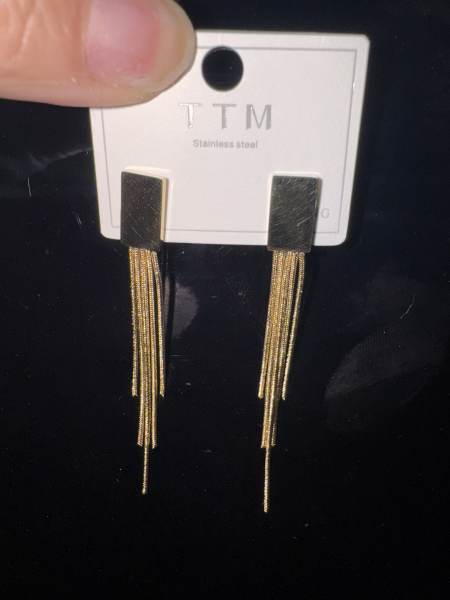 TTM 14K classy earrings 