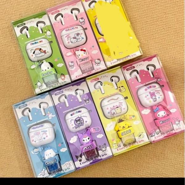 Sanrio Bluetooth headphones 